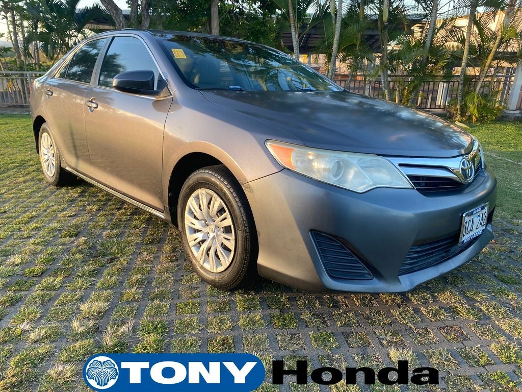 2014 Toyota Camry LE in Gray — front three-quarter view