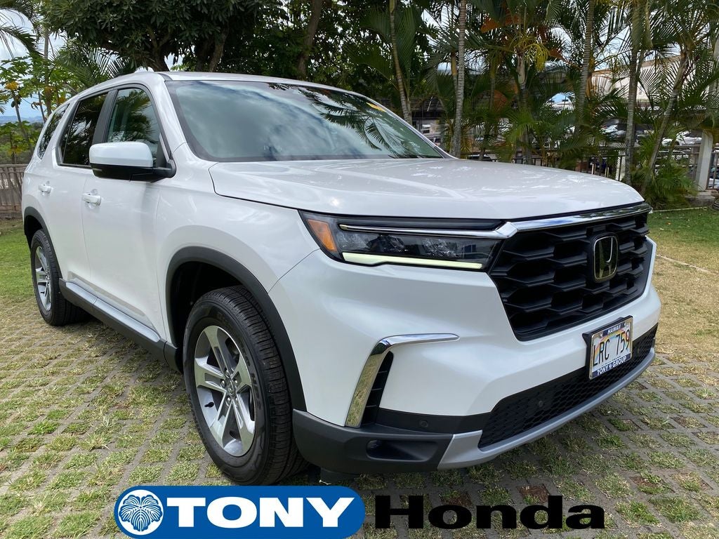 2025 Honda Pilot EX-L in White — front three-quarter view