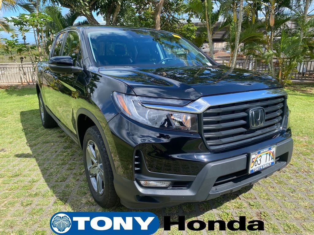 2023 Honda Ridgeline RTL in Crystal Black Pearl — front three-quarter view