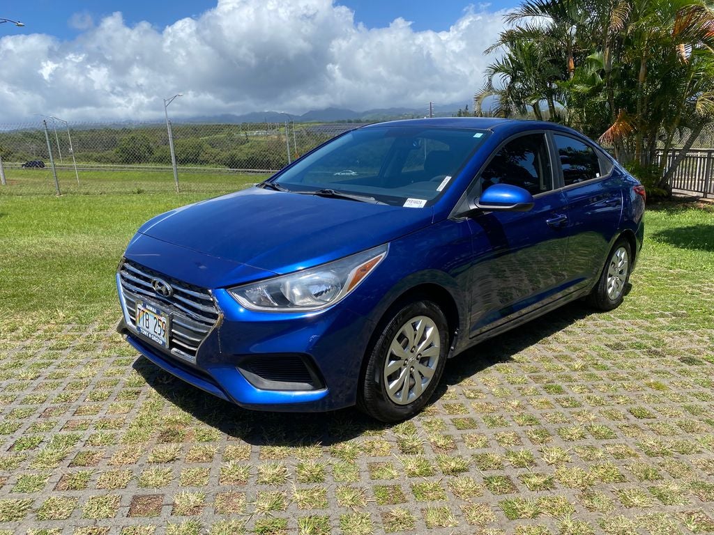 2019 Hyundai ACCENT — rear three-quarter view