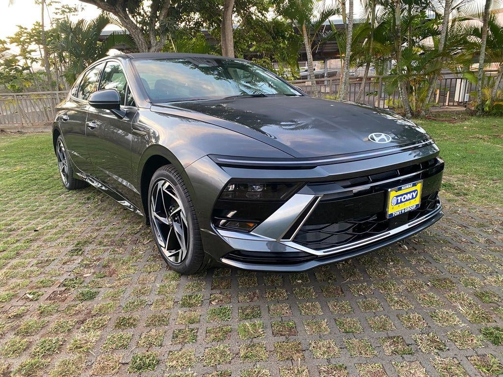 2026 Hyundai SONATA SEL Sport in Portofino Gray — front three-quarter view