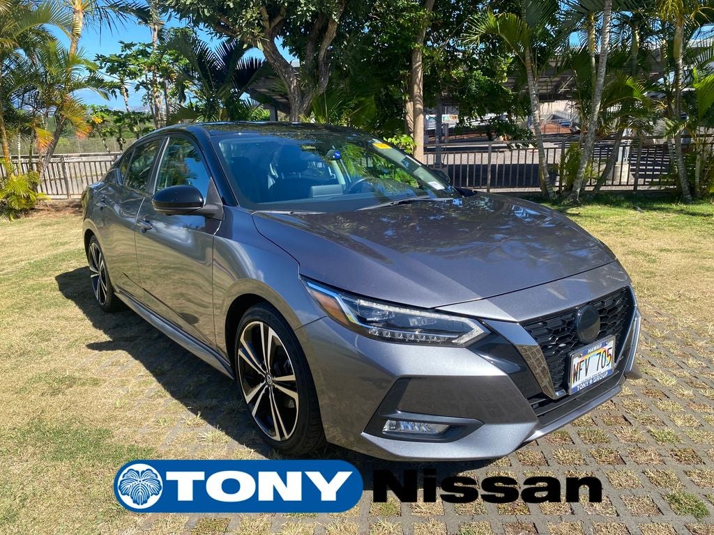 2021 Nissan Sentra SR in Gun Metallic/Super Black — front three-quarter view